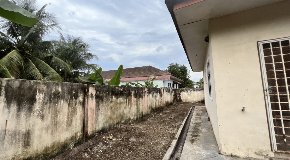 Ejen Hartanah Chemor-Rumah Banglo Setingkat Di RPT Batu 10 Chemor Untuk Dijual-15