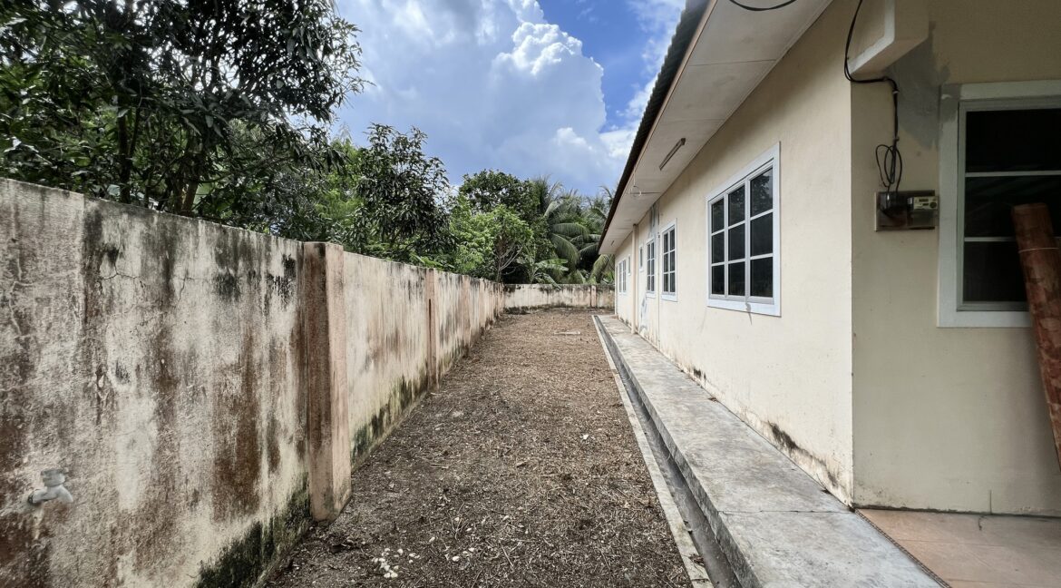 Ejen Hartanah Chemor-Rumah Banglo Setingkat Di RPT Batu 10 Chemor Untuk Dijual-16