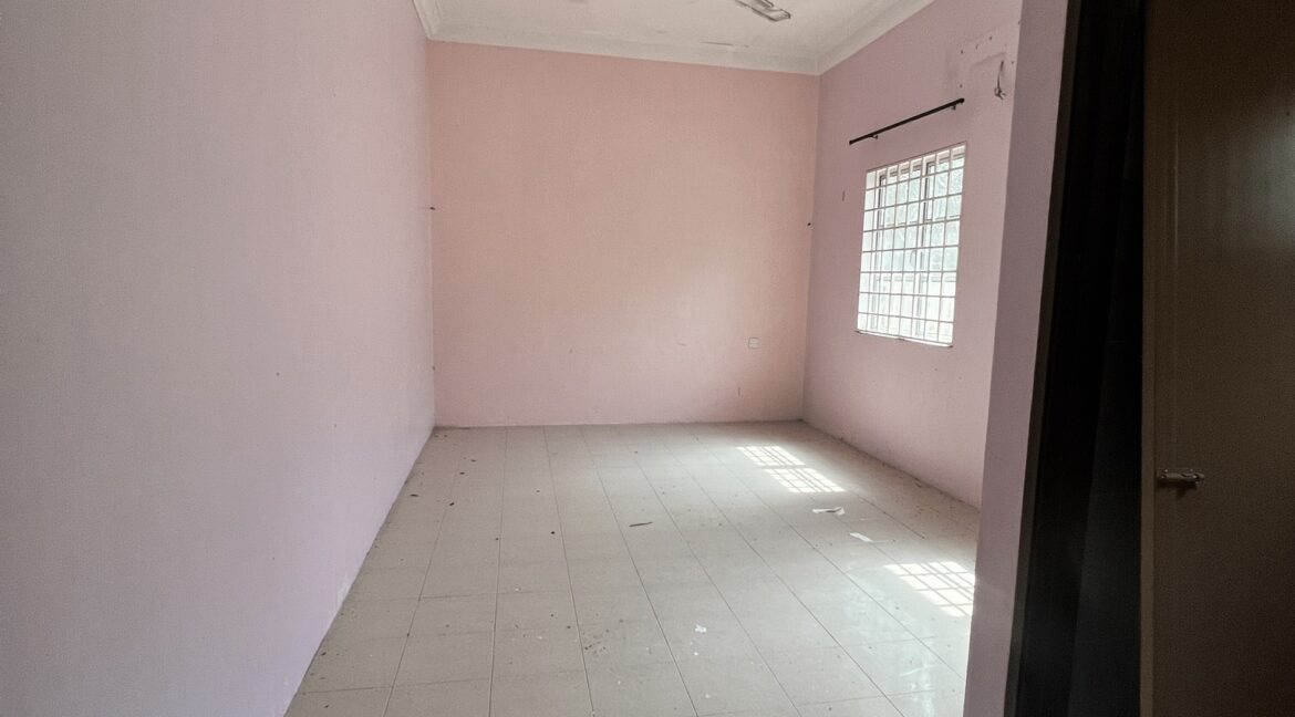 Ejen Hartanah Chemor-Rumah Banglo Setingkat Di RPT Batu 10 Chemor Untuk Dijual-18