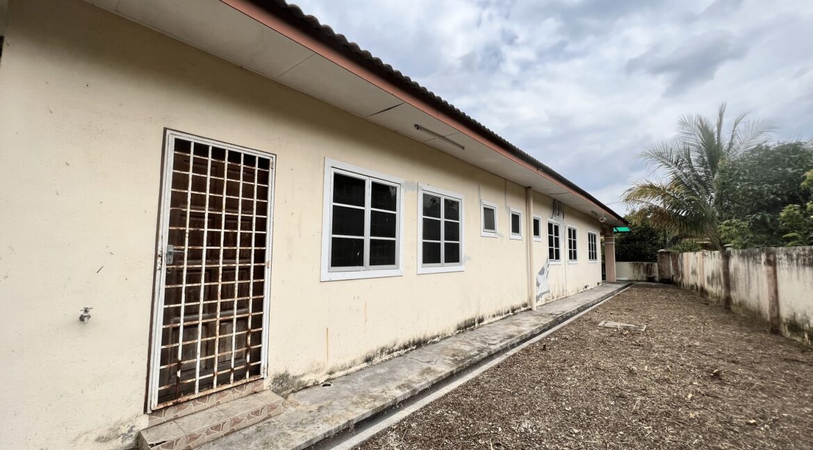 Ejen Hartanah Chemor-Rumah Banglo Setingkat Di RPT Batu 10 Chemor Untuk Dijual-19