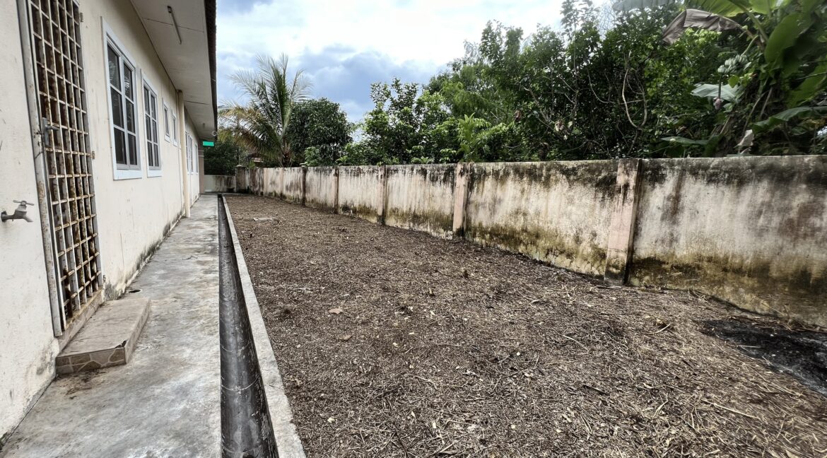 Ejen Hartanah Chemor-Rumah Banglo Setingkat Di RPT Batu 10 Chemor Untuk Dijual-24