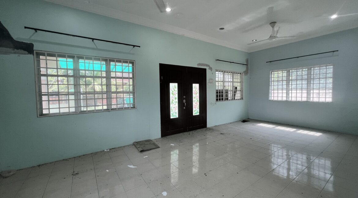 Ejen Hartanah Chemor-Rumah Banglo Setingkat Di RPT Batu 10 Chemor Untuk Dijual-5