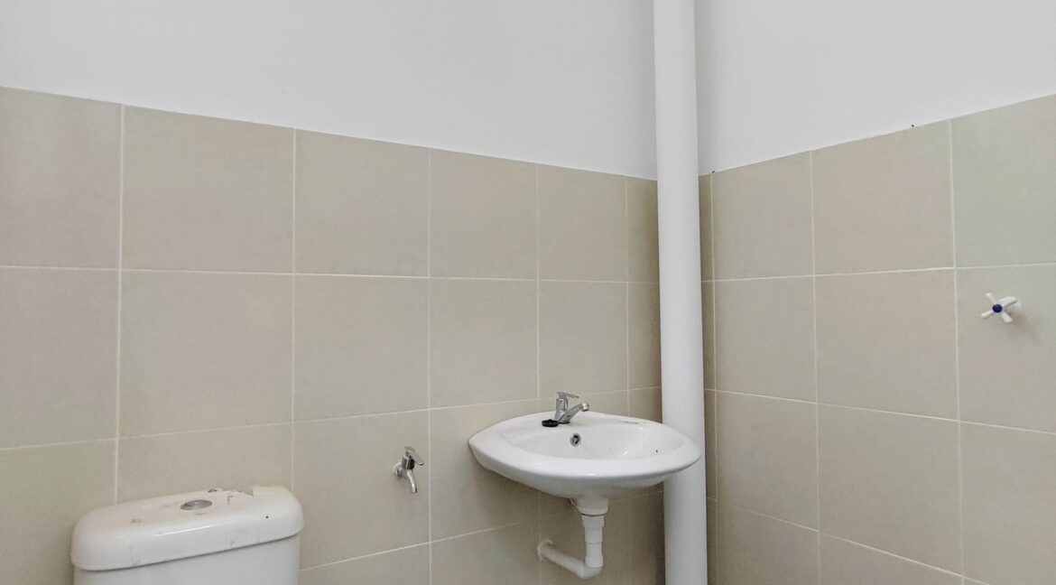 Ejen Hartanah Ipoh-Corner Lot Rumah Teres 2 Tingkat Di Taman Chepor Idaman@Meru Scientex-16