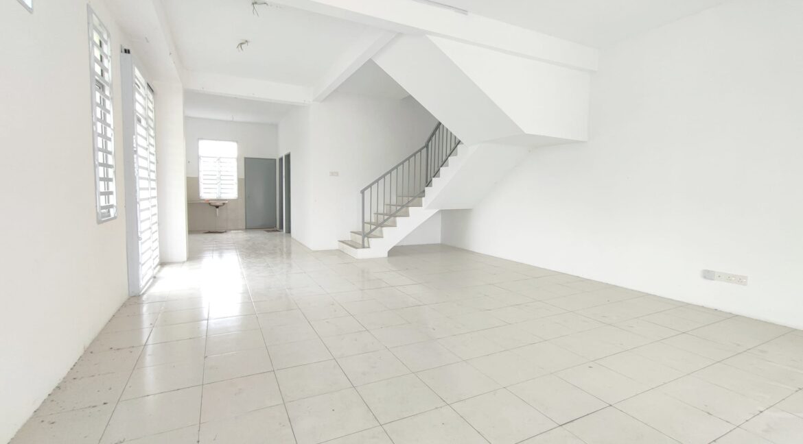 Ejen Hartanah Ipoh-Corner Lot Rumah Teres 2 Tingkat Di Taman Chepor Idaman@Meru Scientex-6
