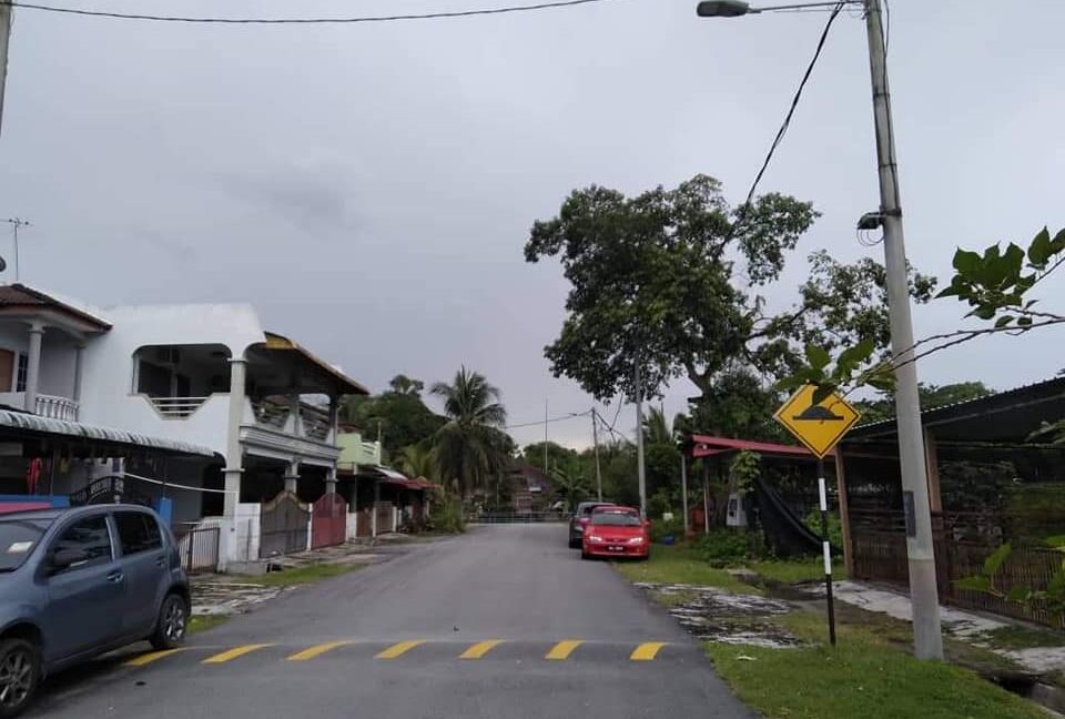 Ejen Hartanah Kuala Kangsar-Rumah Teres (2)Tingkat Untuk Dijual Di Taman Mayang Sari-1
