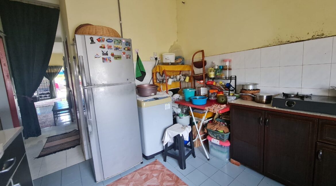 Ejen Hartanah Sungai Siput-Rumah Corner Lot Teres Setingkat Di Taman Makmur Untuk Dijual-11
