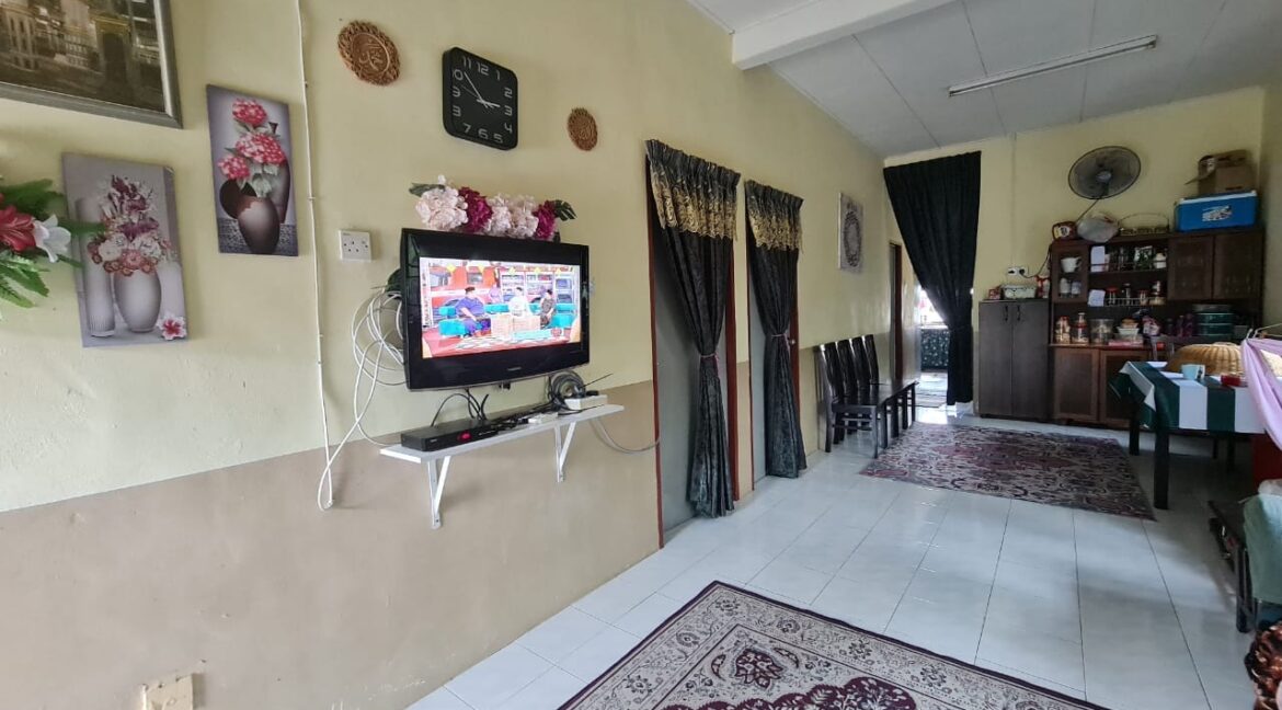 Ejen Hartanah Sungai Siput-Rumah Corner Lot Teres Setingkat Di Taman Makmur Untuk Dijual-4