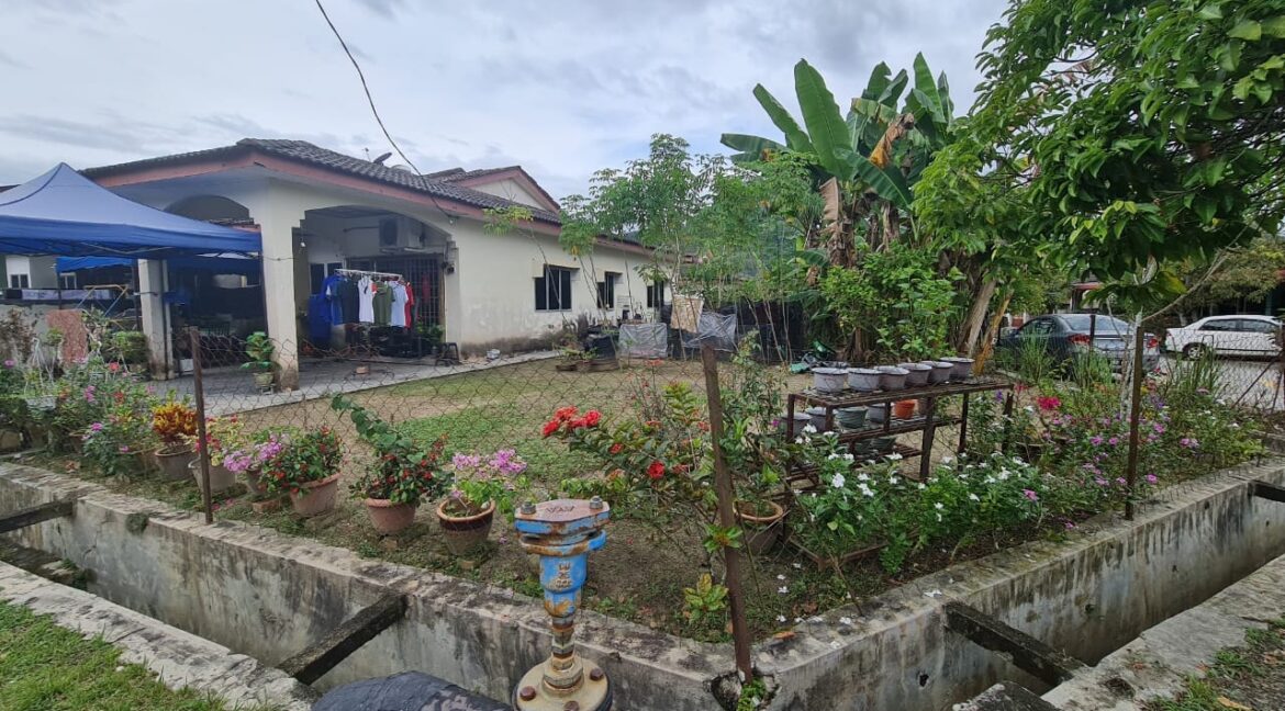 Ejen Hartanah Sungai Siput-Rumah Corner Lot Teres Setingkat Di Taman Makmur Untuk Dijual-6