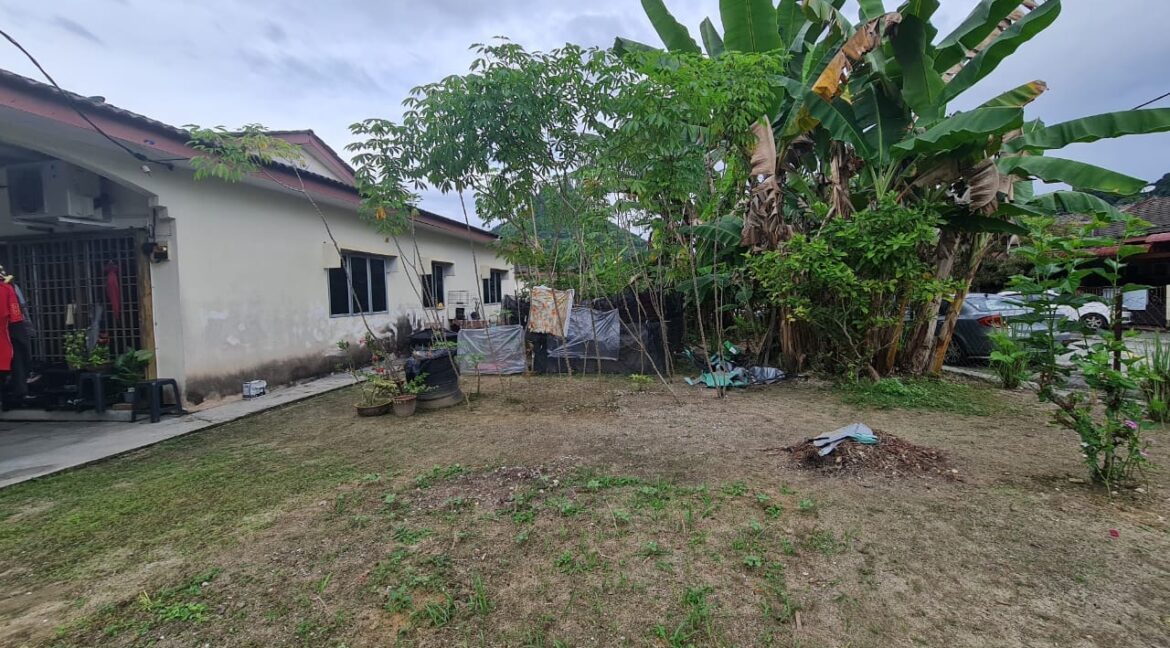 Ejen Hartanah Sungai Siput-Rumah Corner Lot Teres Setingkat Di Taman Makmur Untuk Dijual-8
