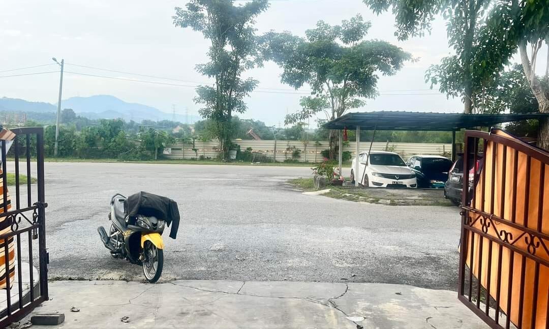 Ejen Hartanah Batu Gajah-Rumah Teres Setingkat Untuk Dijual Di Taman Metro Pengkalan-11