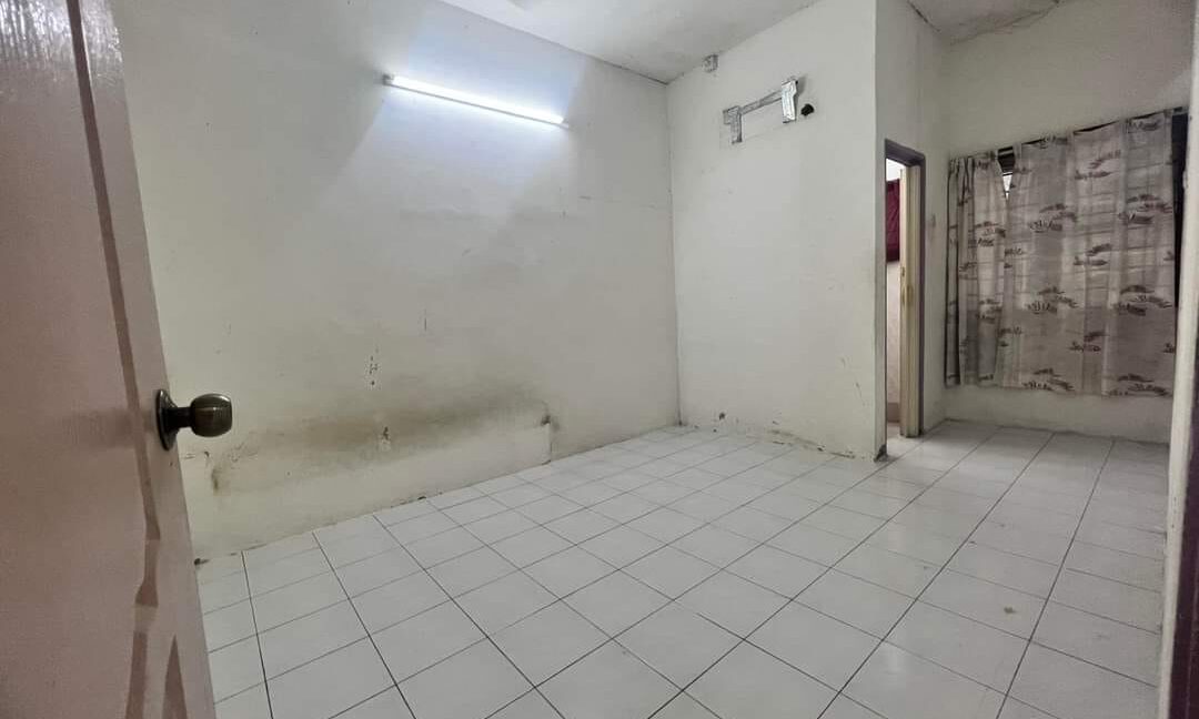Ejen Hartanah Batu Gajah-Rumah Teres Setingkat Untuk Dijual Di Taman Metro Pengkalan-8