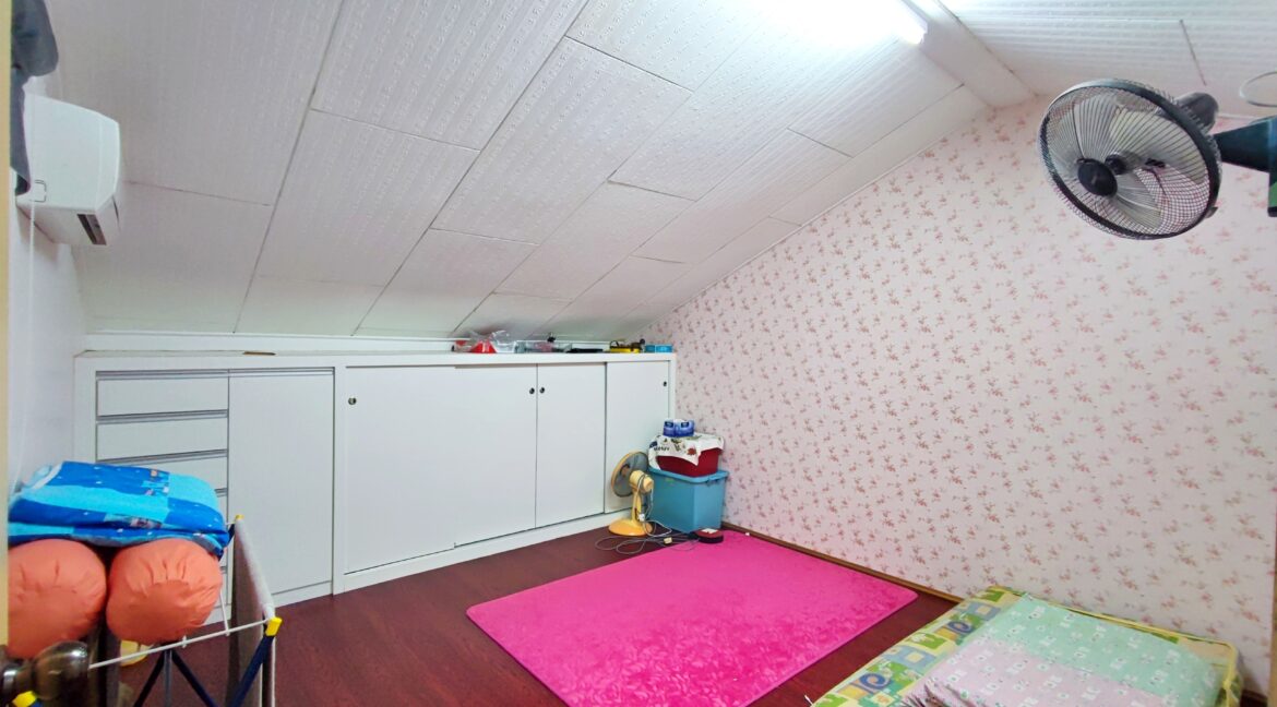 Ejen Hartanah Kamunting Taiping-Rumah Semi D Setingkat Di Taman Desa Jaya 4-14