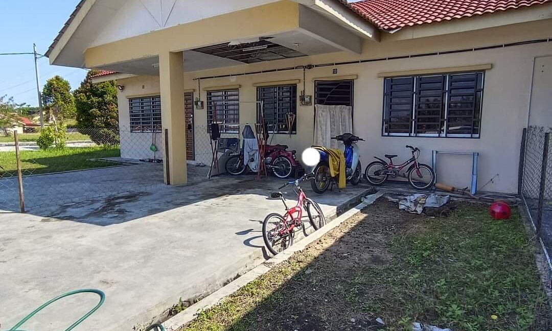 Ejen Hartanah Perak-Rumah Teres Setingkat Di Taman Kinding SSI Tanjung Rambutan-11