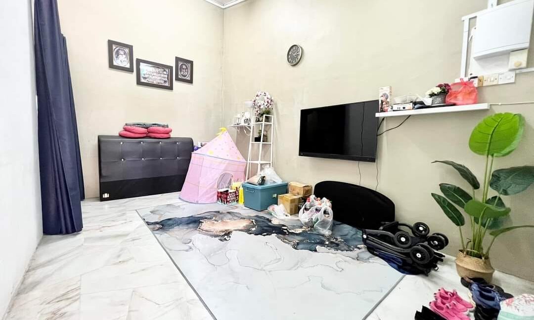 Ejen Hartanah-Rumah Teres Setingkat Untuk Dijual Di Pekan Razaki Ipoh-8