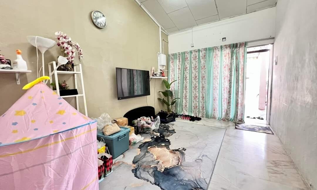Ejen Hartanah-Rumah Teres Setingkat Untuk Dijual Di Pekan Razaki Ipoh-9