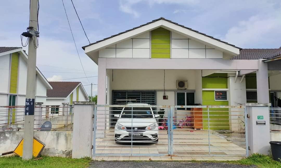 ENDLOT EXTRA 10' x 65' kaki- Rumah Teres Setingkat Untuk Dijual Di Lakeville Seri Iskandar !!!! (10)
