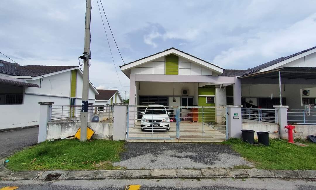 ENDLOT EXTRA 10' x 65' kaki- Rumah Teres Setingkat Untuk Dijual Di Lakeville Seri Iskandar !!!! (2)