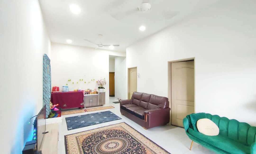 ENDLOT EXTRA 10' x 65' kaki- Rumah Teres Setingkat Untuk Dijual Di Lakeville Seri Iskandar !!!! (4)