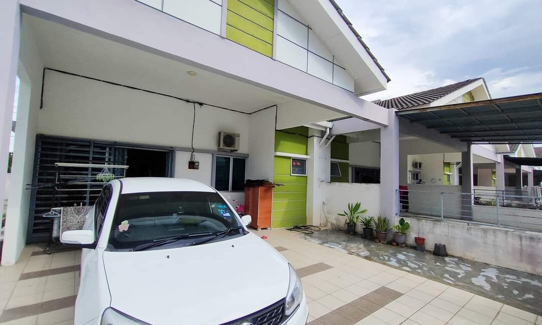 ENDLOT EXTRA 10' x 65' kaki- Rumah Teres Setingkat Untuk Dijual Di Lakeville Seri Iskandar !!!! (8)