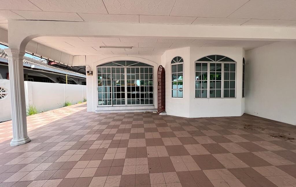 (Facing Open) Rumah Semi D Untuk Dijual Di Taman Fasa 2J Manjung Perak (19)