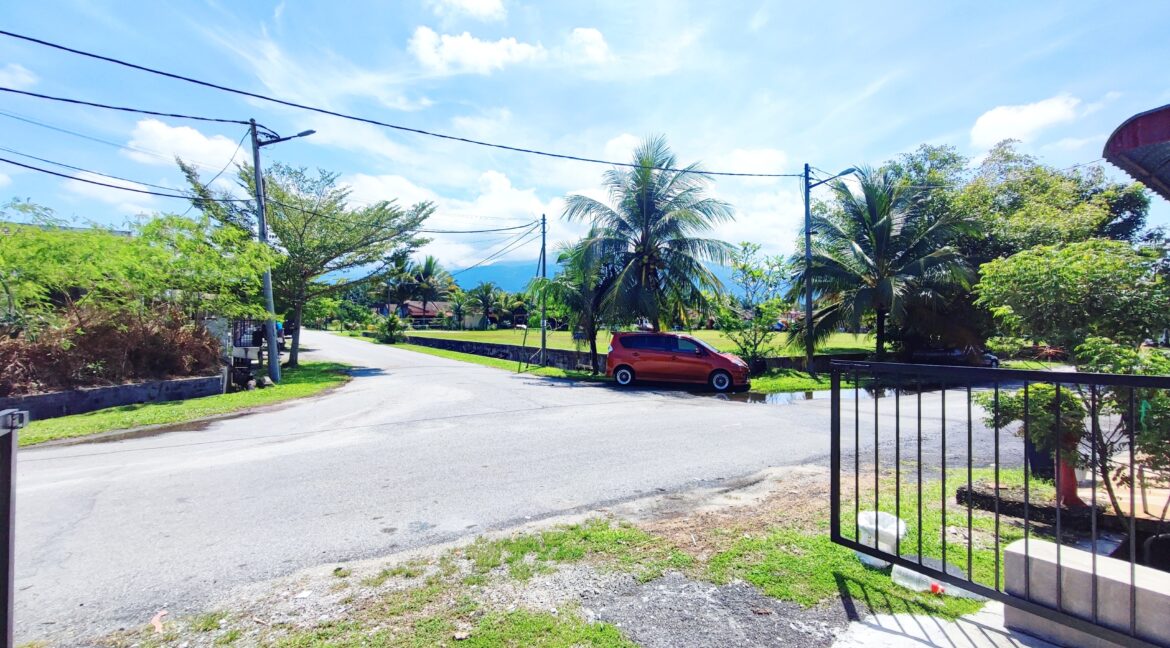 [OPEN FACING] Rumah Teres Stingkat Untuk Dijual Di Taman Diawan, Mambang Diawan, Kampar Perak (6)