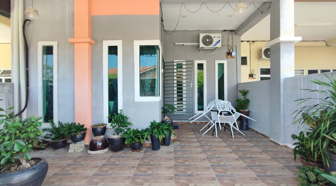 [Renovated] Rumah Teres Setingkat Untuk Dijual Di Taman Universiti Wallagonia Tapah, Tapah Road, Perak (18)