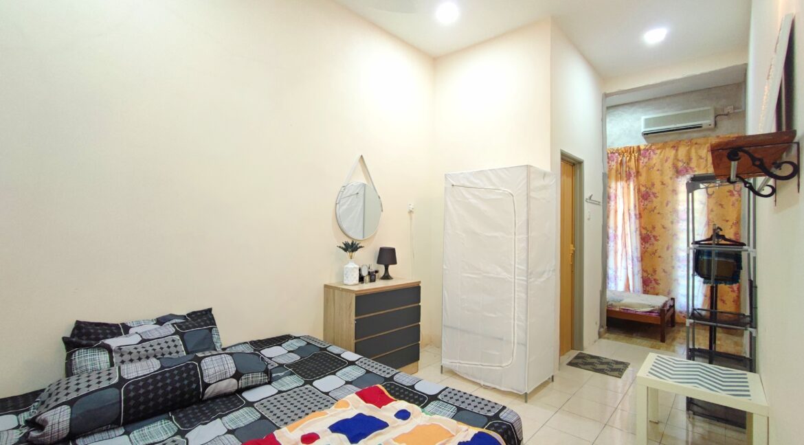 [Renovated] Rumah Teres Setingkat Untuk Dijual Di Taman Universiti Wallagonia Tapah, Tapah Road, Perak (5)