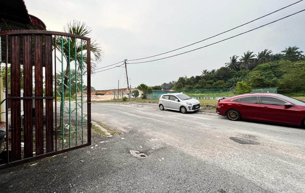 TAMAN PENGKALAN HARMONI UNTUK DIJUAL SEGERA !!! (19)