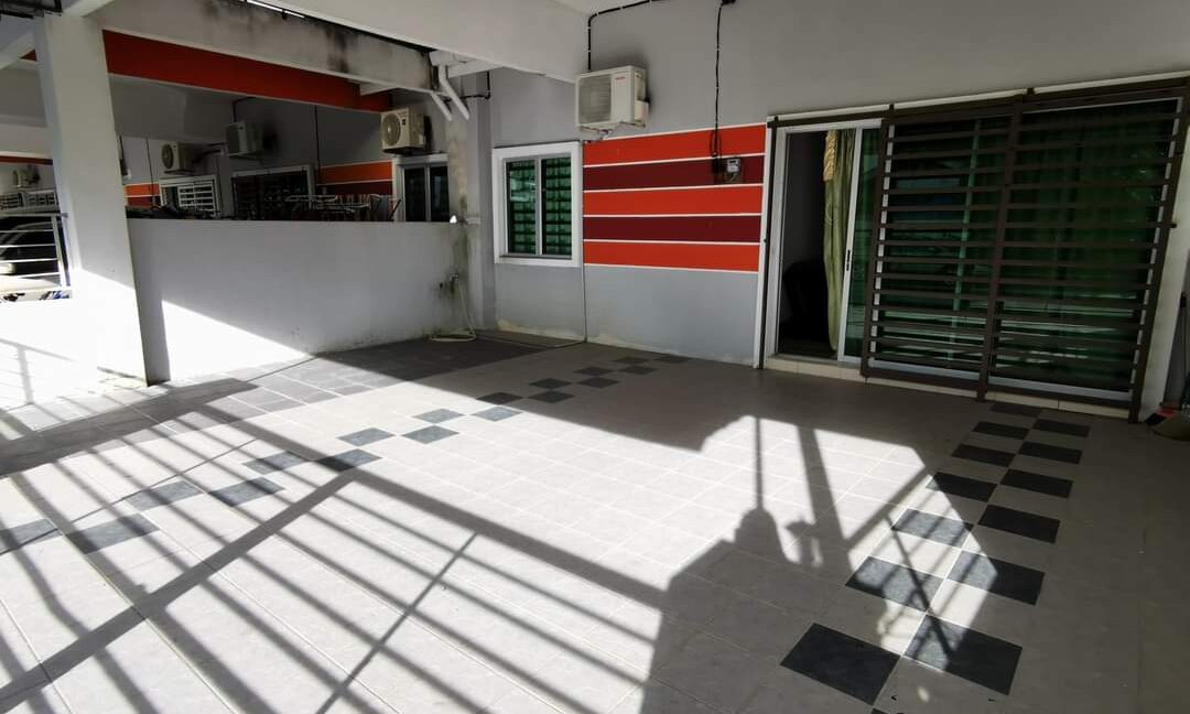 TERES  SETINGKAT FULLY FURNISHED LAKEVILLE SERI ISKANDAR UNTUK DIJUAL (6)