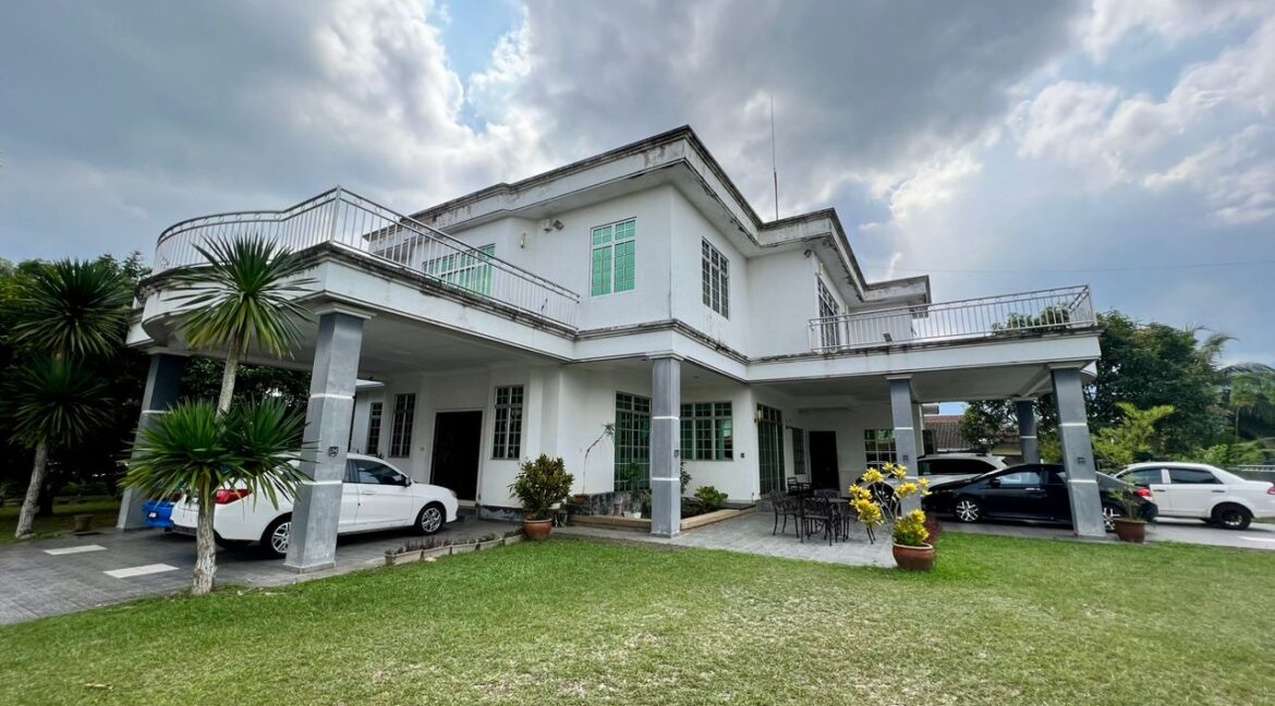 Banglo For Sale !! Fully Furnished !! Corner Lot !! Kamunting Taiping Perak (1)