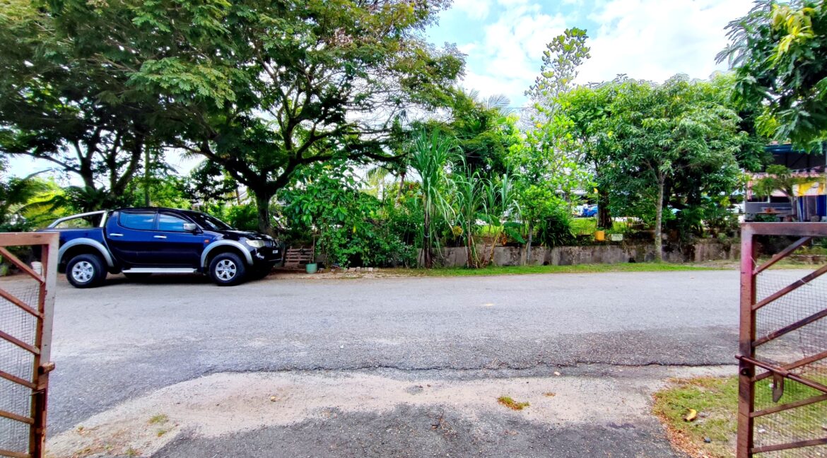 Rumah Endlot Teres Setingkat Untuk Dijual di Behrang 2020, Perak (11)