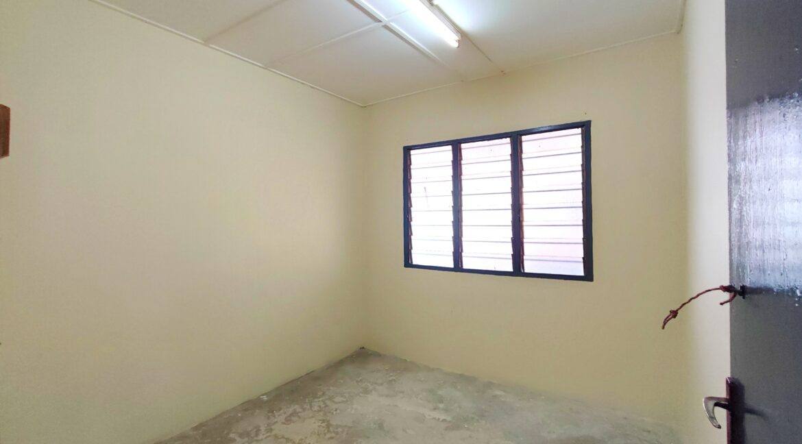 Rumah Semi D Setingkat Untuk Dijual di Taman Hiburan, Tambun, Ulu Kinta Perak (6)
