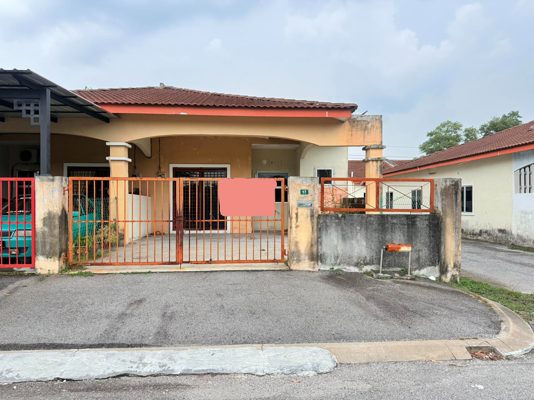 RUMAH TERES SETINGKAT TAMAN PUSPA INDAH, PUSING BATU GAJAH, PERAK