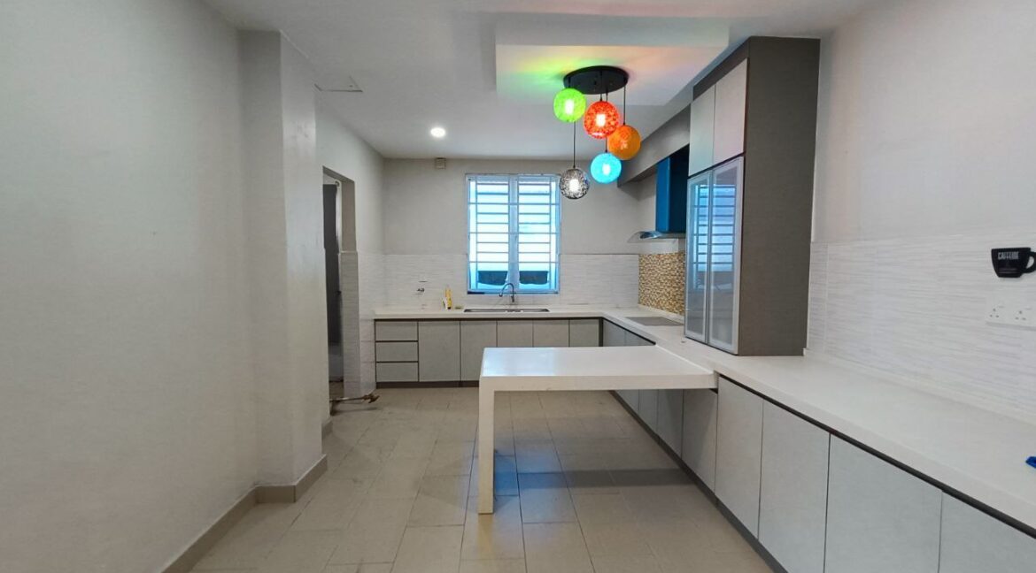 9ed60e44-fff2-44f9-a84d-7276a39fc6eb