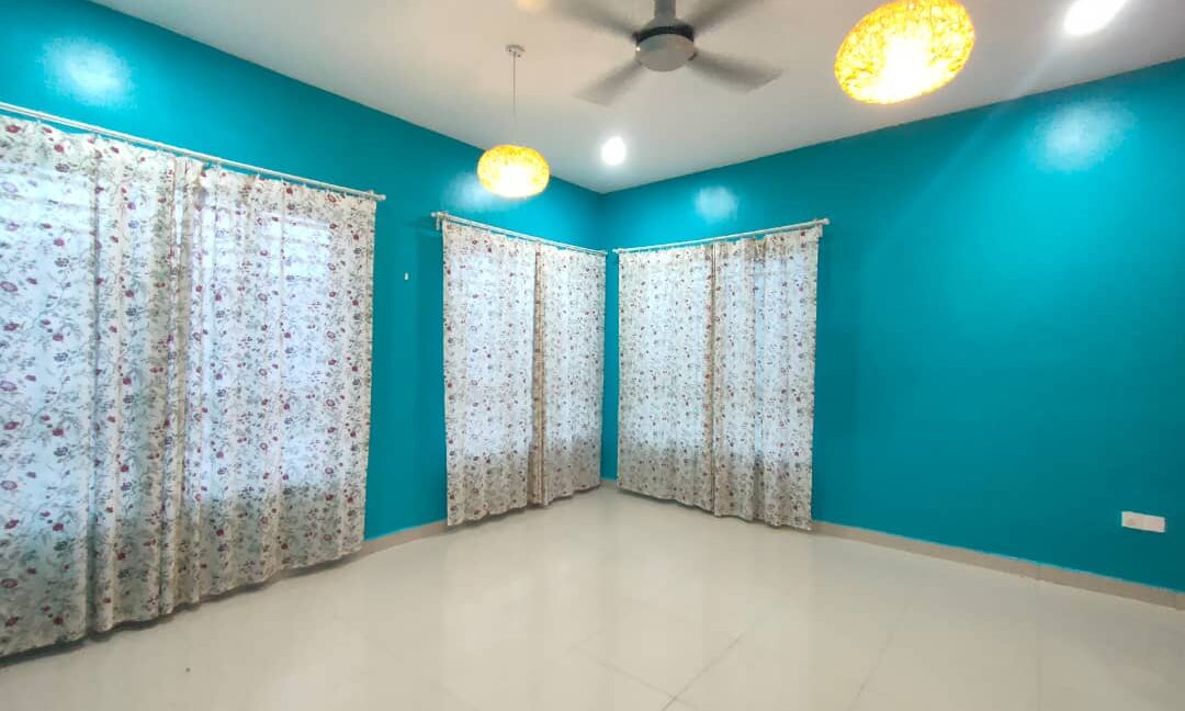 CORNER LOT FREEHOLD di MERU PERDANA 3