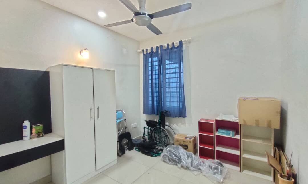 CORNER LOT FREEHOLD di MERU PERDANA 7