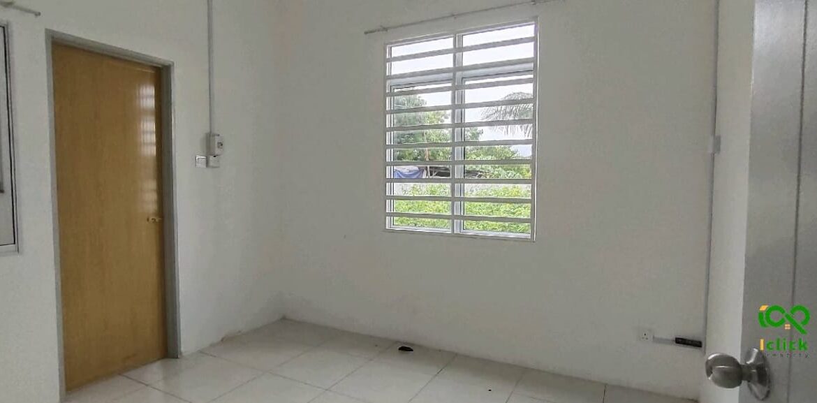 Double Storey Corner Taman Ehsan, Tasek 16