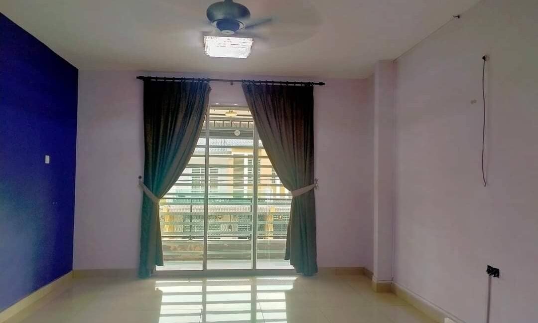 RUMAH TERES DUA TINGKAT UNTUK DIJUAL DI ANJUNG TAWAS IMPIANA (9)