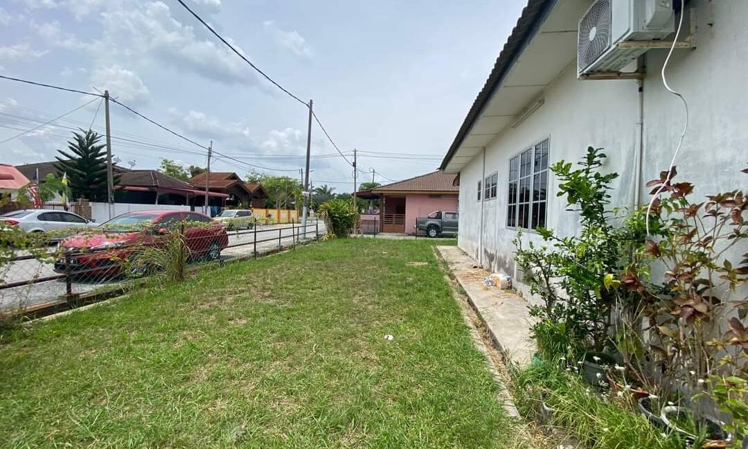 RUMAH TERES SETINGKAT UNTUK DIJUAL DI MANJUNG, PERAK 12