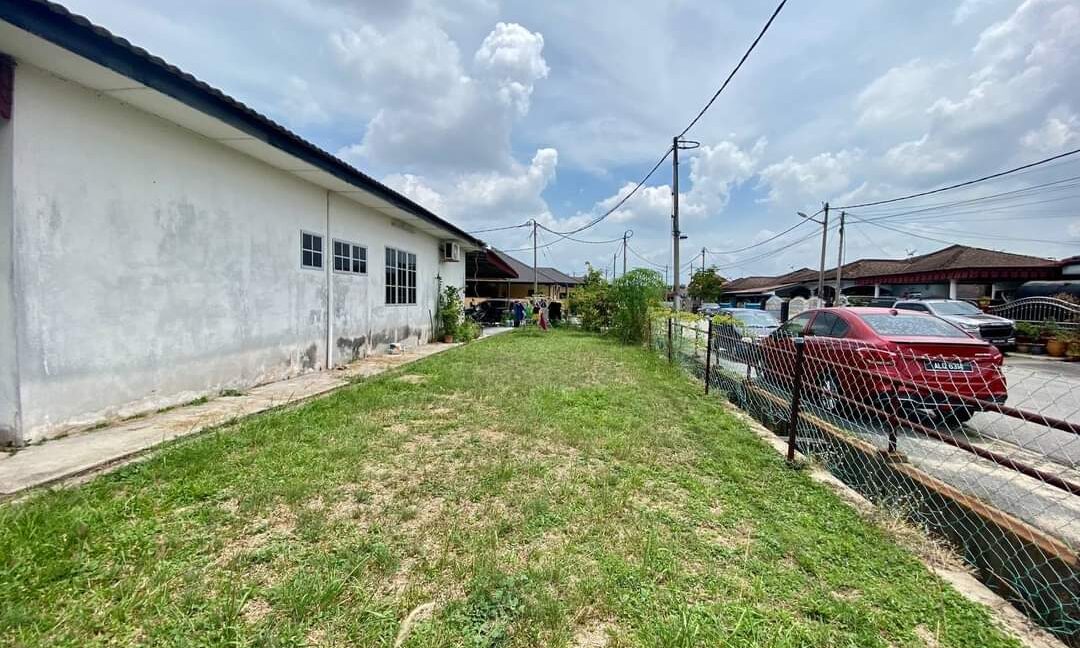 RUMAH TERES SETINGKAT UNTUK DIJUAL DI MANJUNG, PERAK 14