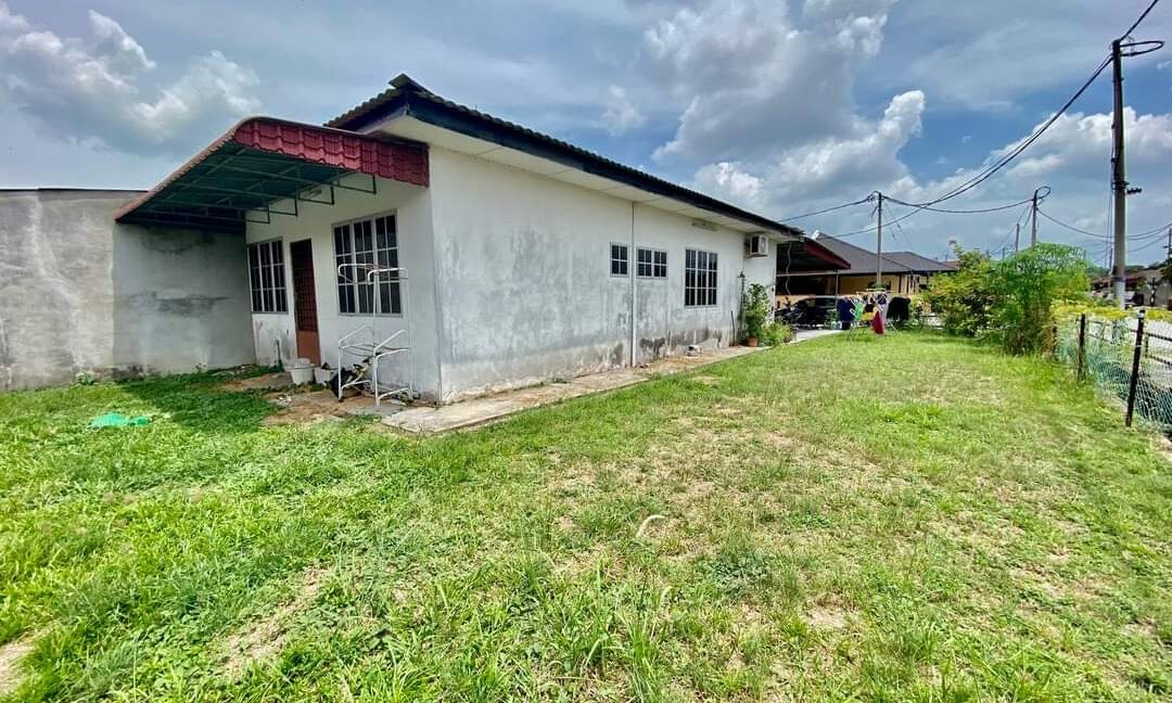RUMAH TERES SETINGKAT UNTUK DIJUAL DI MANJUNG, PERAK 16