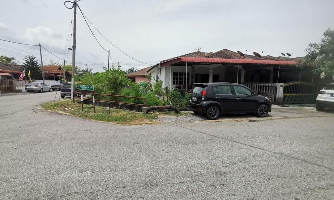RUMAH TERES SETINGKAT UNTUK DIJUAL DI MANJUNG, PERAK 18