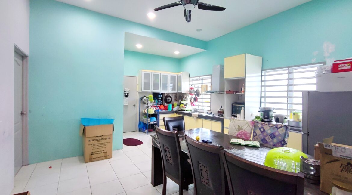 Rumah Semi D Setingkat Untuk Dijual di Klebang Elit, Klebang Chemor Perak (11)