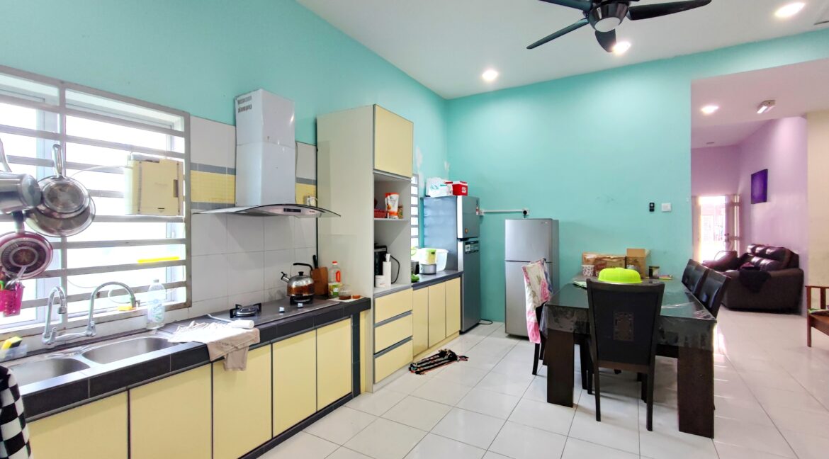 Rumah Semi D Setingkat Untuk Dijual di Klebang Elit, Klebang Chemor Perak (6)