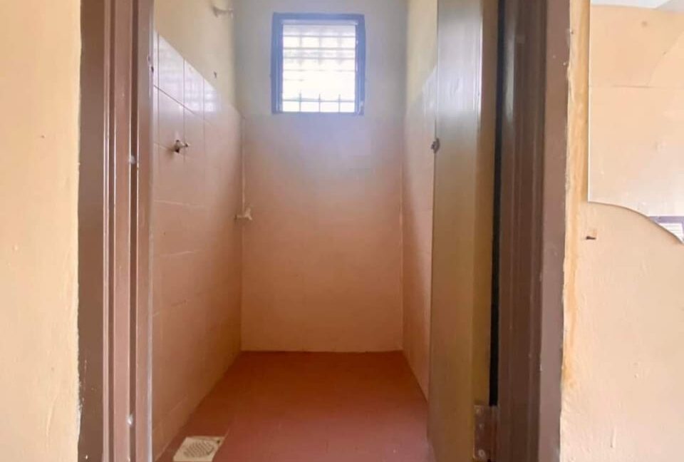 Rumah Setingkat Di Persiaran Iskandar Perdana 30 14