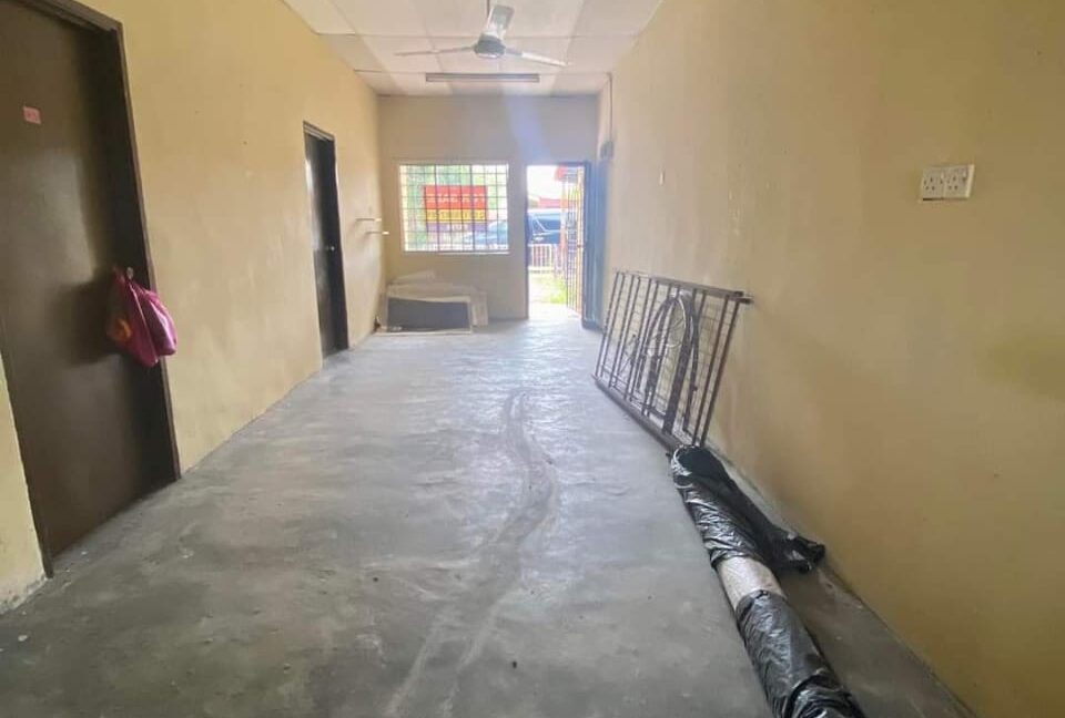 Rumah Setingkat Di Persiaran Iskandar Perdana 30 4