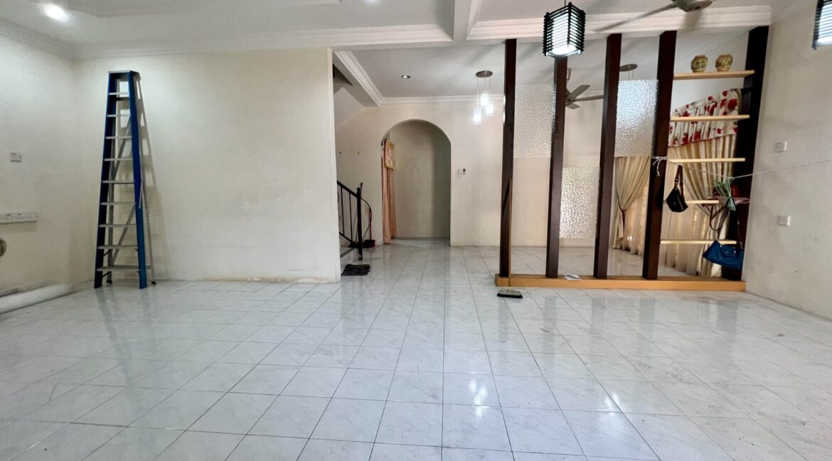 Semi Detached Venice Desa Manjung Raya 10