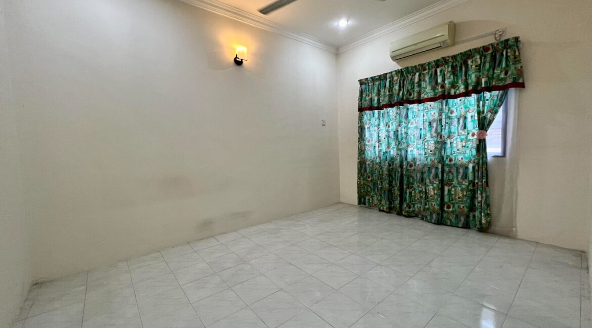 Semi Detached Venice Desa Manjung Raya 18