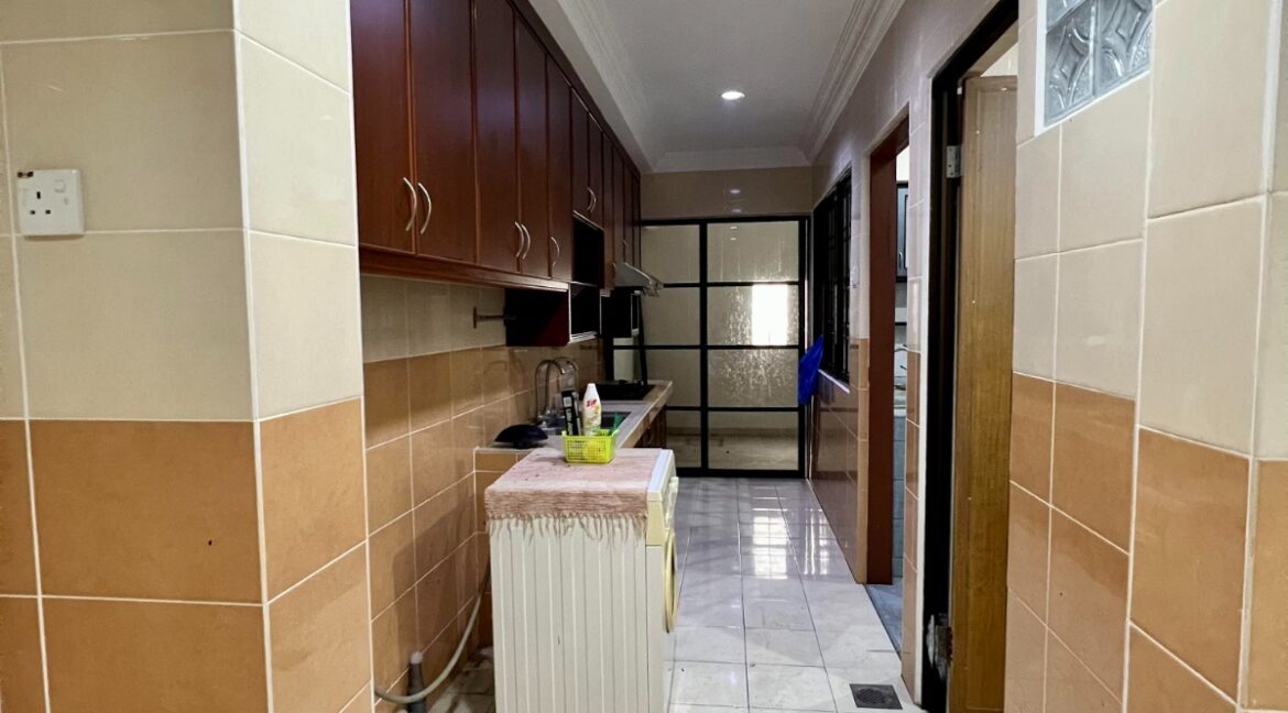 Semi Detached Venice Desa Manjung Raya 21