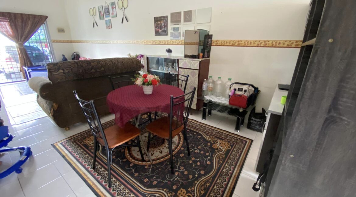 TERES SETINGKAT TAMAN PUSPA INDAH, PUSING BATU GAJAH 7